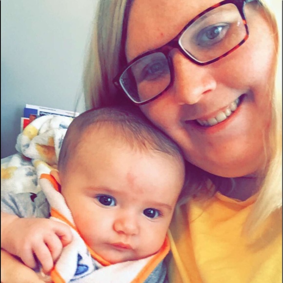 Meet your Posher, Ashlee - Picture 3 of 4